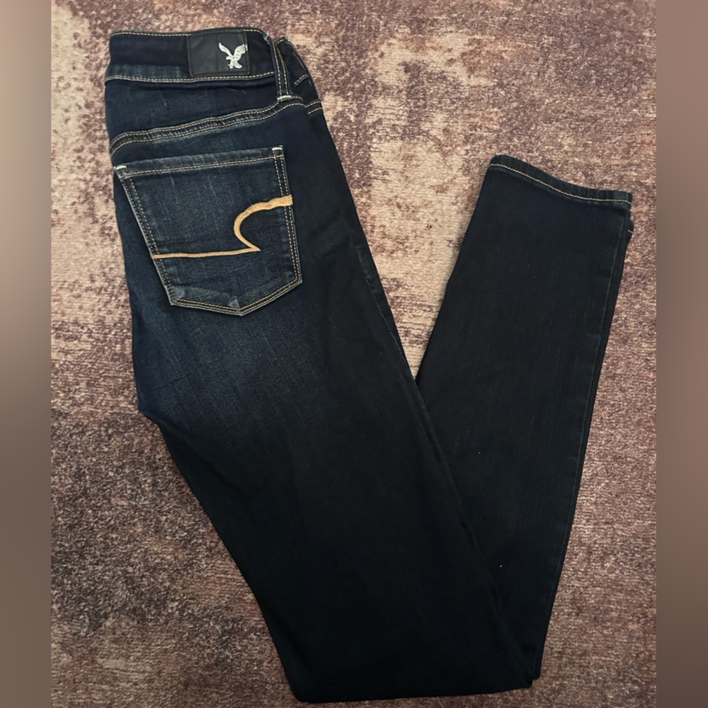 American Eagle Women’s size 2 long Dark Blue skinny Denim Jeans
